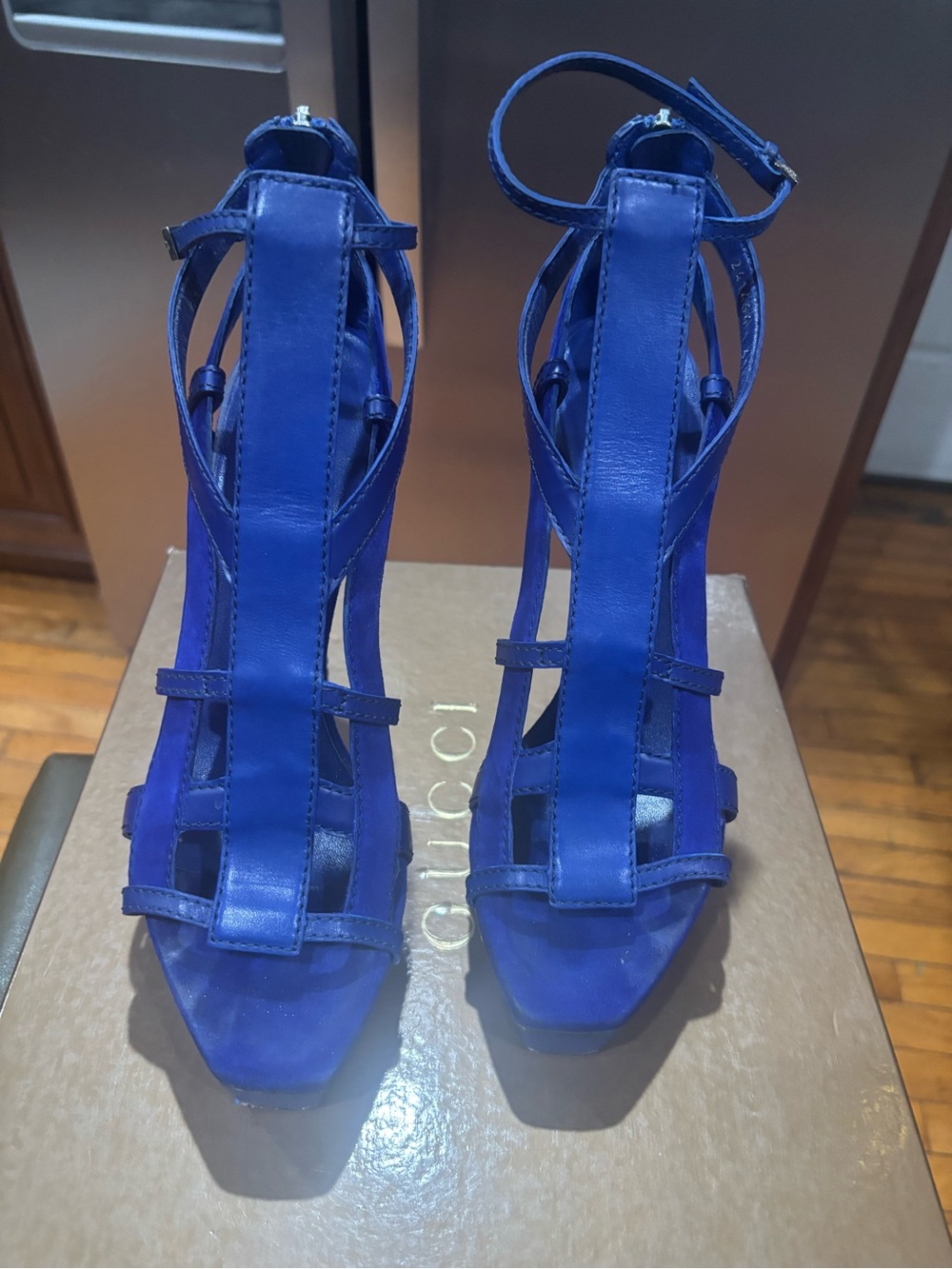 AUTHENTIC GUCCI WOMENS COBALT LEATHER &SUEDE PLATFORM STILETTO HEELS  EU41/US10